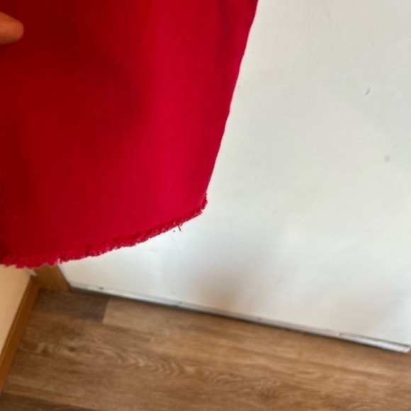 Wranglers, 7 x 32 ladies button fly red denim jeans with raw hemline - Picture 2 of 8